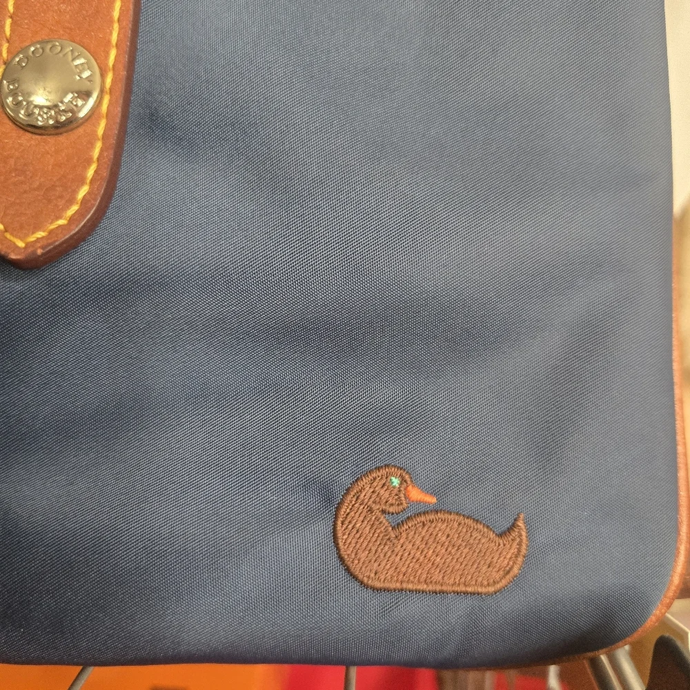 Vintage Dooney & Bourke Nylon North/South Crossbody - Picture 8 of 11